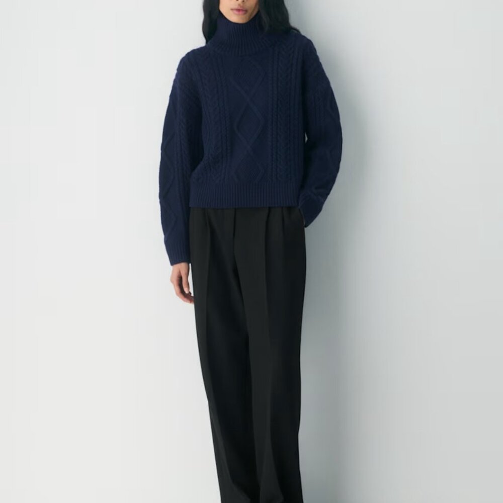 NWT Aritzia Heritage Merino Wool Hi-Hip Turtleneck Sweater Admiral S